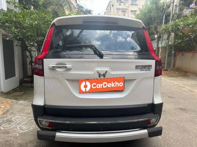 https://images10.gaadi.com/usedcar_image/3600091/original/processed_processed_acb4d70e-49fa-4ef6-af55-08c6ee2d8ca4.jpeg?imwidth=6402