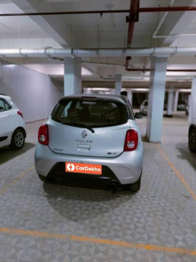https://images10.gaadi.com/usedcar_image/3600289/original/processed_ff88f86a-a067-481a-8a80-3428f683d1d7.jpg?imwidth=6401