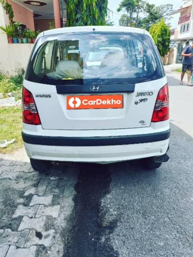 https://images10.gaadi.com/usedcar_image/3600298/original/processed_74586836-e2b8-46e9-8975-57d7a7078570.jpg?imwidth=6402