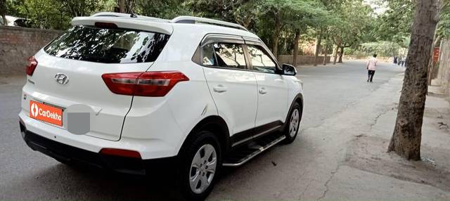 https://images10.gaadi.com/usedcar_image/3600302/original/processed_usedcar_whatsappimage2023_09_30at164111_30581696146390_1696146415.jpeg?imwidth=6402