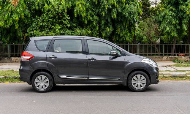 https://images10.gaadi.com/usedcar_image/3600304/original/img2882195__used_car_2882195_1696866161.jpg?imwidth=6401