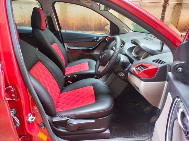 https://images10.gaadi.com/usedcar_image/3600589/original/img2882312__used_car_2882312_1696156760.jpg?imwidth=6401
