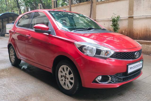 https://images10.gaadi.com/usedcar_image/3600589/original/zz1_crop_img_651bc37174ced_1696318321.jpg?imwidth=6400