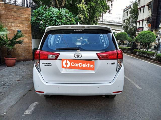 https://images10.gaadi.com/usedcar_image/3600690/original/processed_img2882353__used_car_2882353_1696160676.jpg?imwidth=6402