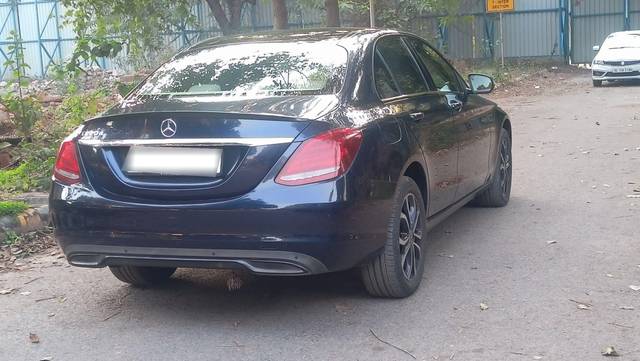 https://images10.gaadi.com/usedcar_image/3601096/original/processed_img2882455__used_car_2882455_1696180407.jpeg?imwidth=6401