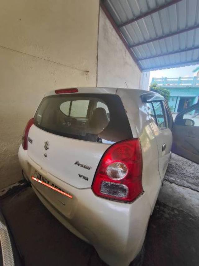 https://images10.gaadi.com/usedcar_image/3601110/original/processed_3baf3c5c-f9d8-4355-871c-377c5033566b.jpg?imwidth=6402