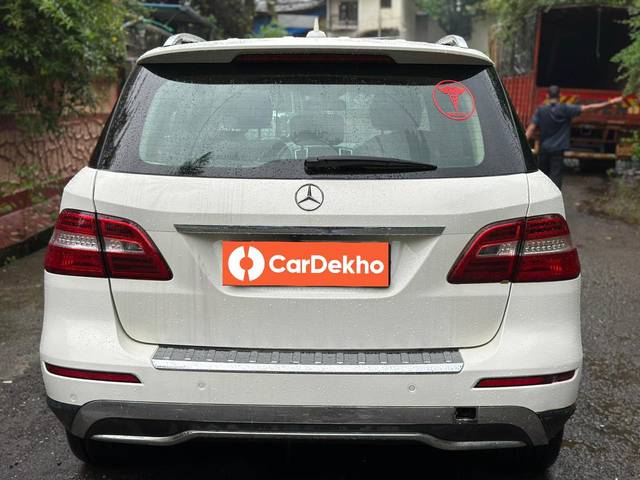 https://images10.gaadi.com/usedcar_image/3601141/original/processed_img2882460__used_car_2882460_1696184194.jpg?imwidth=6402