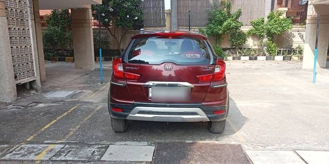 https://images10.gaadi.com/usedcar_image/3601372/original/25__VCC_1794626_96_1695615459.jpg?imwidth=6402