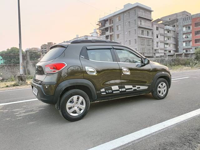https://images10.gaadi.com/usedcar_image/3601622/original/img2882549__used_car_2882549_1696231396.jpg?imwidth=6401