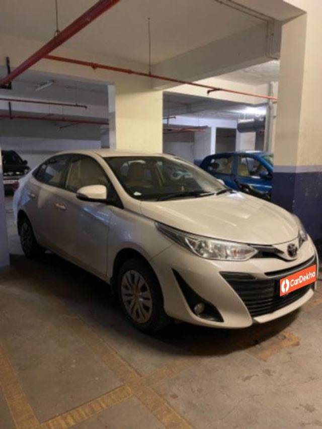 https://images10.gaadi.com/usedcar_image/3601665/original/processed_3521f77c-e7ce-4aae-8eea-d26fc53a5daf.jpeg?imwidth=6400