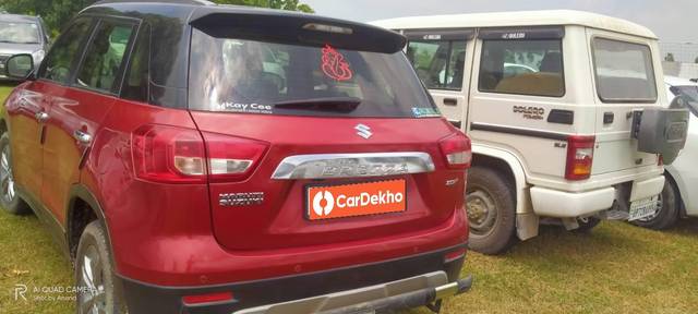 https://images10.gaadi.com/usedcar_image/3601680/original/processed_a432929f-f2f7-464a-bb92-5a3b49c6c543.jpg?imwidth=6402