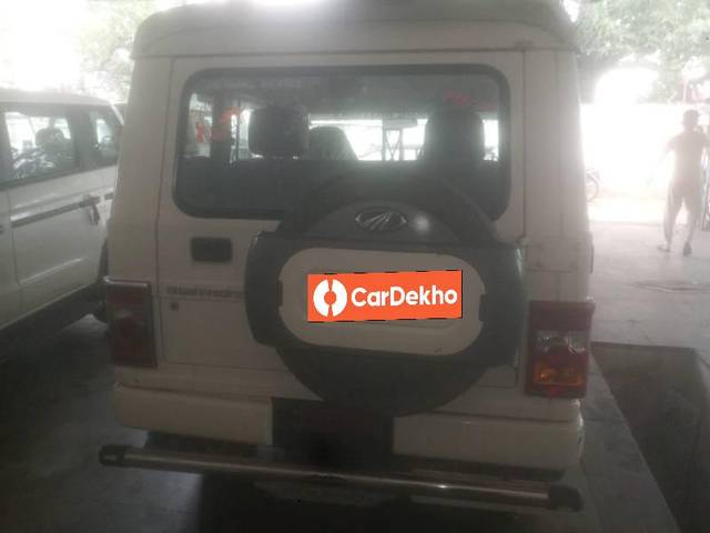 https://images10.gaadi.com/usedcar_image/3601833/original/processed_1e842c2e-1c54-45b5-a24a-7f3df9759bfb.jpg?imwidth=6402