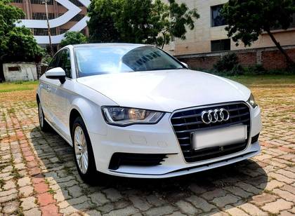 Audi A3 35 TDI Premium Plus Audi A3 35 TDI Premium Plus