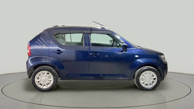 https://images10.gaadi.com/usedcar_image/3601927/original/slot__6-11233050780-4924d1cfb0ae4550882c139b8b018c57-Exterior-6.jpg?imwidth=6400