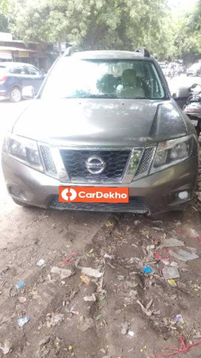 https://images10.gaadi.com/usedcar_image/3602070/original/processed_b75cc6f0-7bdf-4b54-a425-7548282817b0.jpg?imwidth=6402