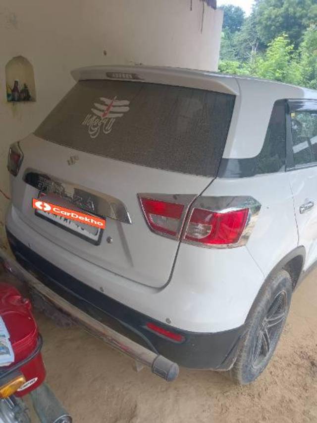 https://images10.gaadi.com/usedcar_image/3602364/original/processed_abf0d248-bbff-49b9-aecf-b419875c4554.jpg?imwidth=6402