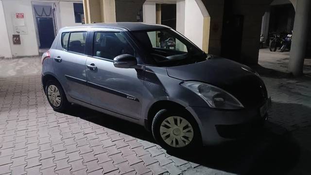 https://images10.gaadi.com/usedcar_image/3602433/original/processed_49dcec2d-02b5-41cd-9fb5-04acbfd9b909.jpg?imwidth=6400