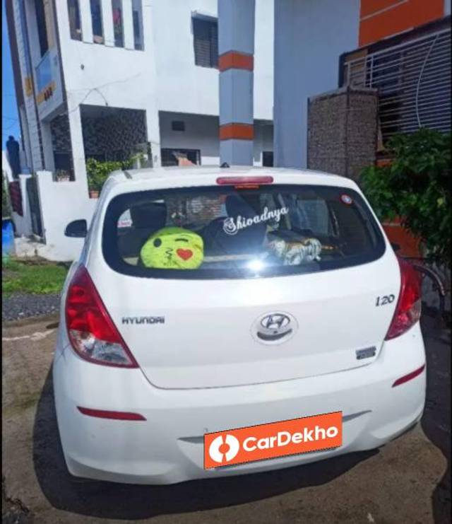 https://images10.gaadi.com/usedcar_image/3602524/original/processed_478e7e18-26e4-4b12-926e-671669977bcc.jpg?imwidth=6400