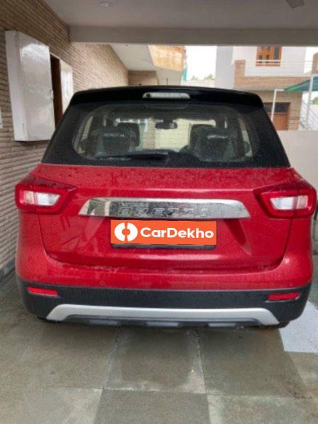 https://images10.gaadi.com/usedcar_image/3602559/original/processed_c14cd576-61c0-4860-9f82-f085931a0f11.jpeg?imwidth=6402
