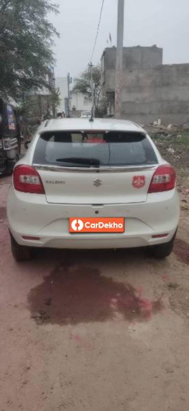 https://images10.gaadi.com/usedcar_image/3602576/original/processed_6434137d-6c26-4187-8af4-fb69da5a1bc0.jpg?imwidth=6402