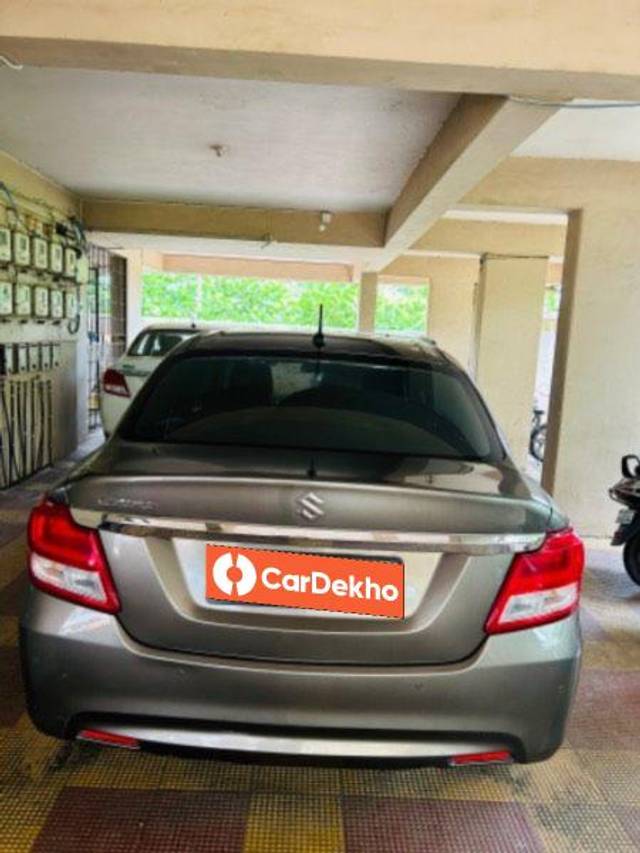https://images10.gaadi.com/usedcar_image/3602741/original/processed_a4a90ae5-21eb-4a9b-8054-2aadbd0226fa.jpeg?imwidth=6402