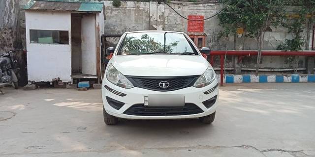 https://images10.gaadi.com/usedcar_image/3602867/original/26__VCC_1795088_94_1695706846.jpg?imwidth=6400