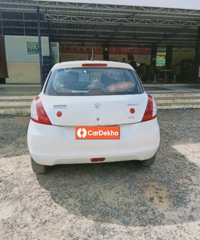 https://images10.gaadi.com/usedcar_image/3602881/original/processed_a6f02153-abb9-49ca-8904-69aea2cb851a.jpeg?imwidth=6401