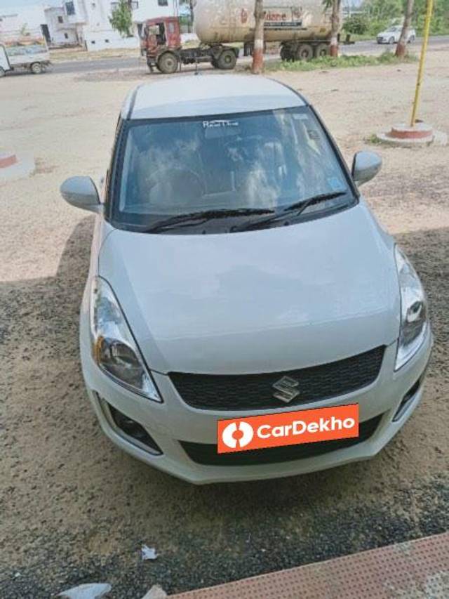 https://images10.gaadi.com/usedcar_image/3602881/original/processed_af860b57-c979-49a8-84a7-54f941a78741.jpeg?imwidth=6400