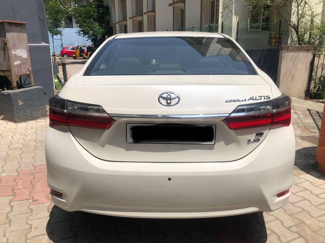 https://images10.gaadi.com/usedcar_image/3602979/original/processed_img2882978__used_car_2882978_1696319288.jpg?imwidth=6402