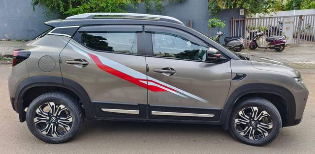 https://images10.gaadi.com/usedcar_image/3603045/original/processed_usedcar_whatsappimage2023_10_02at175515_1__116381696320659_1696320678.jpeg?imwidth=6401