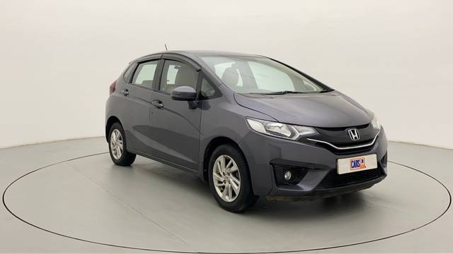 https://images10.gaadi.com/usedcar_image/3603210/original/fc83a71e-9b47-4c7a-97fb-c0fe81b4095e__43.jpg?imwidth=6400