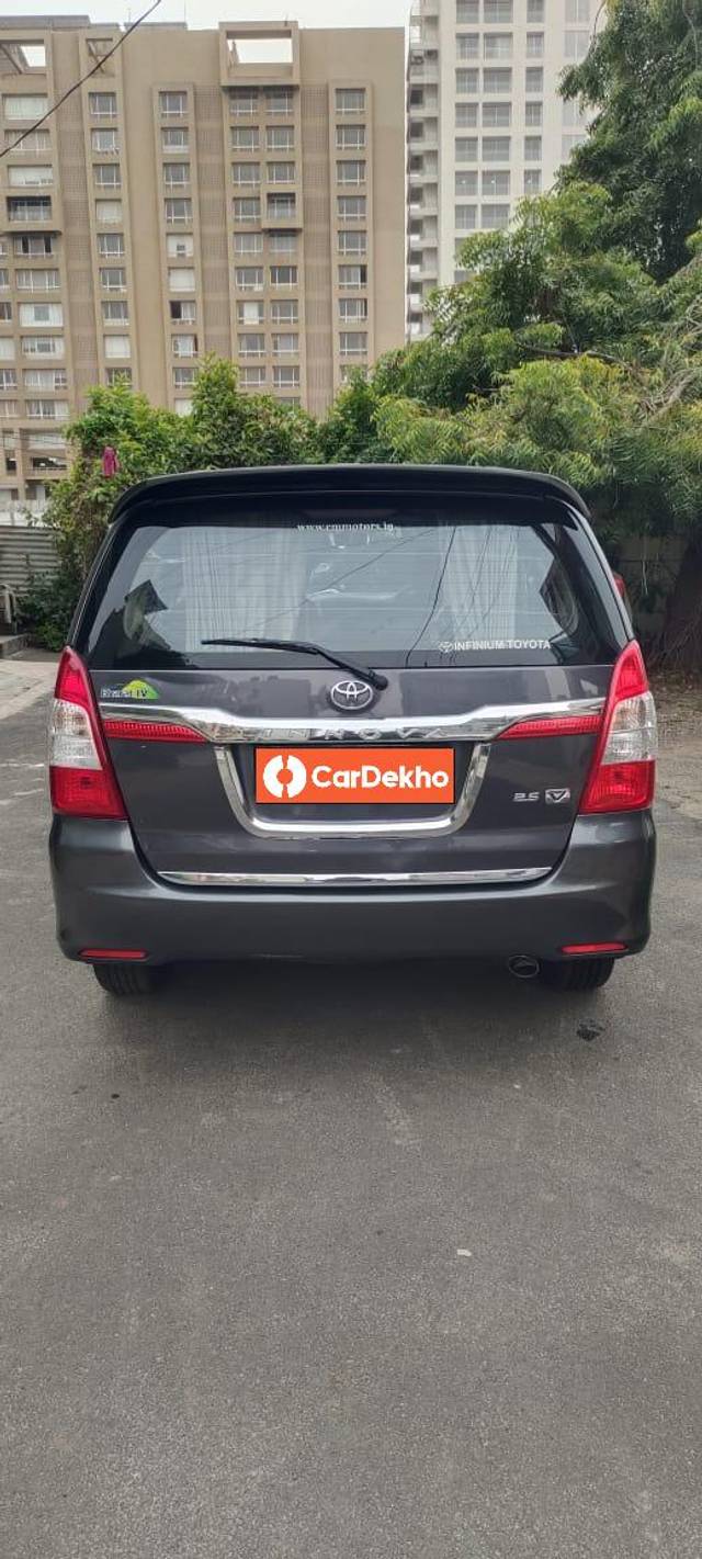 https://images10.gaadi.com/usedcar_image/3603374/original/processed_img2883208__used_car_2883208_1696331131.jpg?imwidth=6401