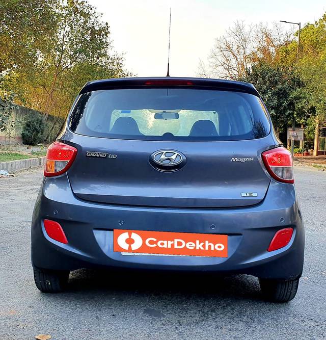 https://images10.gaadi.com/usedcar_image/3603444/original/processed_img2883254__used_car_2883254_1696332691.jpg?imwidth=6402