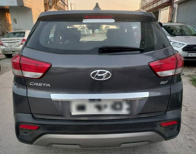 https://images10.gaadi.com/usedcar_image/3603580/original/processed_img2883346__used_car_2883346_1696574055.jpg?imwidth=6401