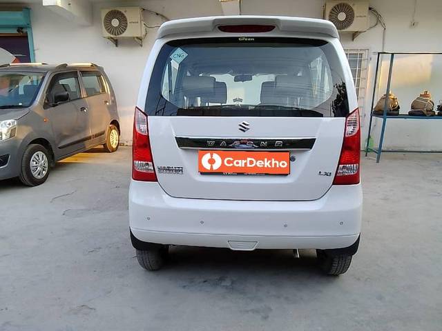 https://images10.gaadi.com/usedcar_image/3603585/original/processed_3af1f9c5-d0d2-496d-b862-c051142f7f28.jpeg?imwidth=6402