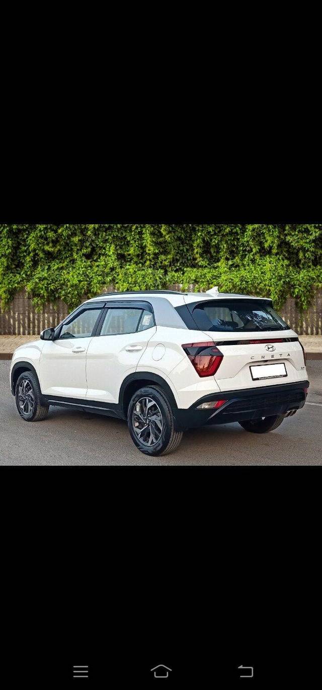 https://images10.gaadi.com/usedcar_image/3603601/original/processed_img2883363__used_car_2883363_1696336938.jpg?imwidth=6402