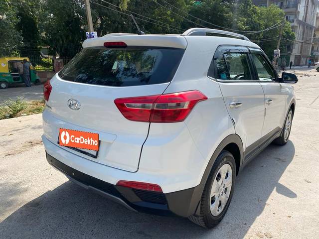 https://images10.gaadi.com/usedcar_image/3603717/original/processed_img2883429__used_car_2883429_1696342134.jpg?imwidth=6401