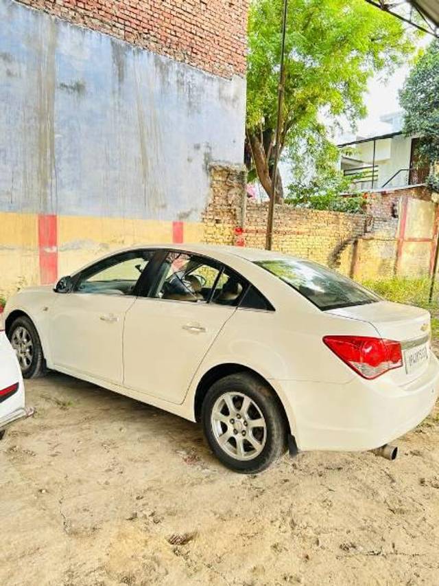 https://images10.gaadi.com/usedcar_image/3604038/original/processed_2e65ca9a-5152-48b7-bf95-3fb363d1f1b3.jpg?imwidth=6400