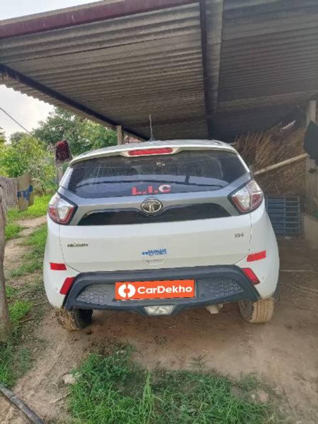 https://images10.gaadi.com/usedcar_image/3604153/original/processed_08bb8583-ff63-4f45-ba78-7ac3989acc48.jpg?imwidth=6402