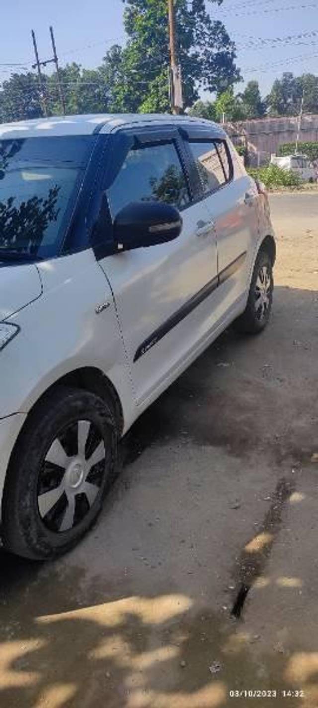 https://images10.gaadi.com/usedcar_image/3604200/original/processed_16f2284e-6b10-47bc-b075-b0ebf9d05483.jpg?imwidth=6401