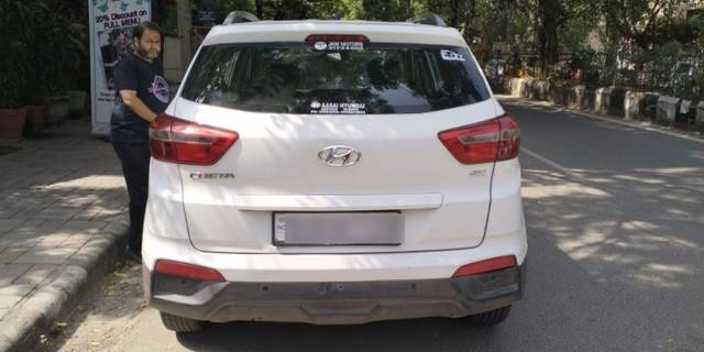 https://images10.gaadi.com/usedcar_image/3604656/original/27__VCC_1795741_96_1695804392.jpg?imwidth=6402
