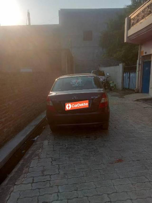 https://images10.gaadi.com/usedcar_image/3604776/original/processed_1ef8823c-48ea-4081-91b8-5598fba690cd.jpg?imwidth=6402