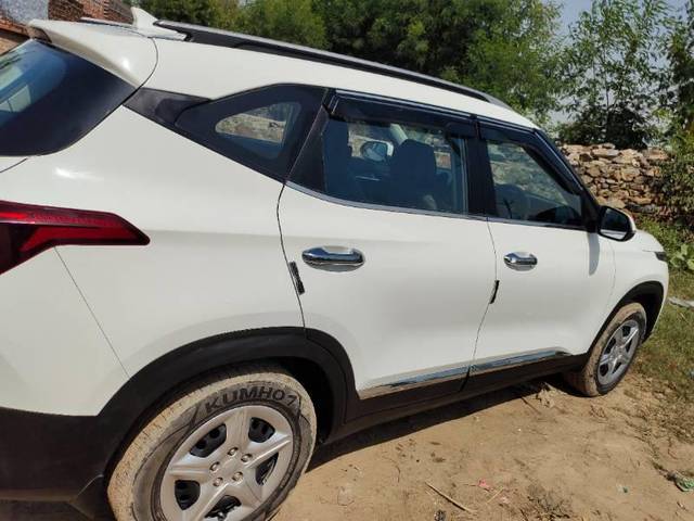 https://images10.gaadi.com/usedcar_image/3604777/original/processed_6e93c059-93eb-4a91-93ea-589b277f753e.jpg?imwidth=6401