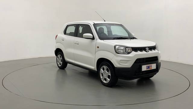 https://images10.gaadi.com/usedcar_image/3604778/original/13e4a1a9-8a86-4f0a-b283-2042c8361330__42.jpg?imwidth=6400
