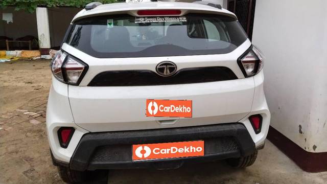 https://images10.gaadi.com/usedcar_image/3605028/original/processed_27b5c500-95e5-44e7-ac39-c64030b5e98e.jpg?imwidth=6401