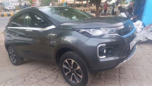 https://images10.gaadi.com/usedcar_image/3605068/original/processed_9d38b444-5211-4446-9f4f-7b7c4619a6dd.jpeg?imwidth=6400