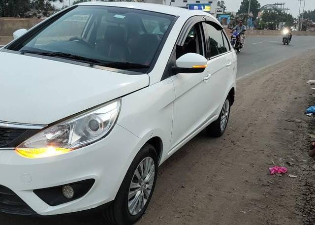 https://images10.gaadi.com/usedcar_image/3605271/original/processed_97898506-9953-4051-9cf8-9d884f4735c8.jpg?imwidth=6400