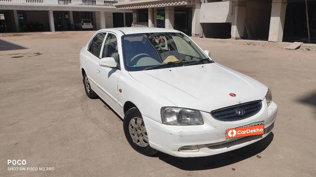 https://images10.gaadi.com/usedcar_image/3605598/original/processed_14095e10-50af-4c52-b390-13df180b18ca.jpg?imwidth=6400