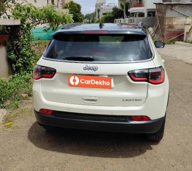 https://images10.gaadi.com/usedcar_image/3605742/original/processed_fa47bd45-66ab-4aac-ab6f-4aae49414d0e.jpg?imwidth=6402
