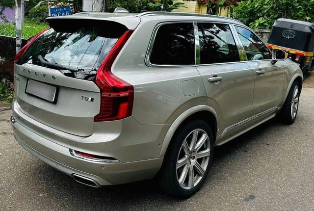 https://images10.gaadi.com/usedcar_image/3605837/original/processed_af737237-6035-41ea-ad4c-4f7794d948b8.jpg?imwidth=6401